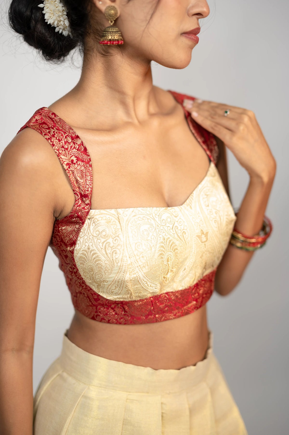 Gulnaar Royale ivory and crimson brocade corset with intricate brocade detailing